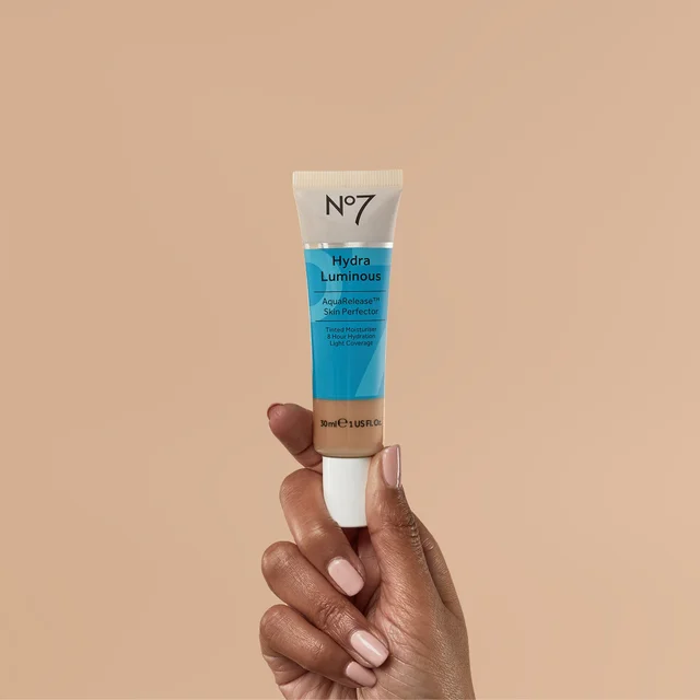 Hydra Luminous Aqua Release™ Skin Perfector