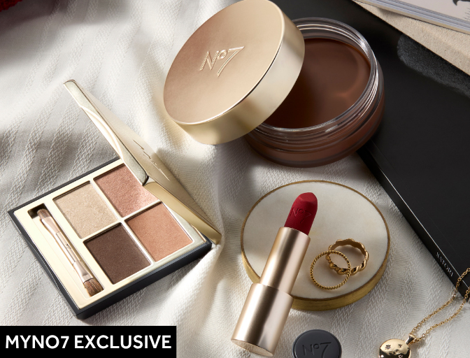 LOYALTY WEEK: double points when you buy any cosmetic products